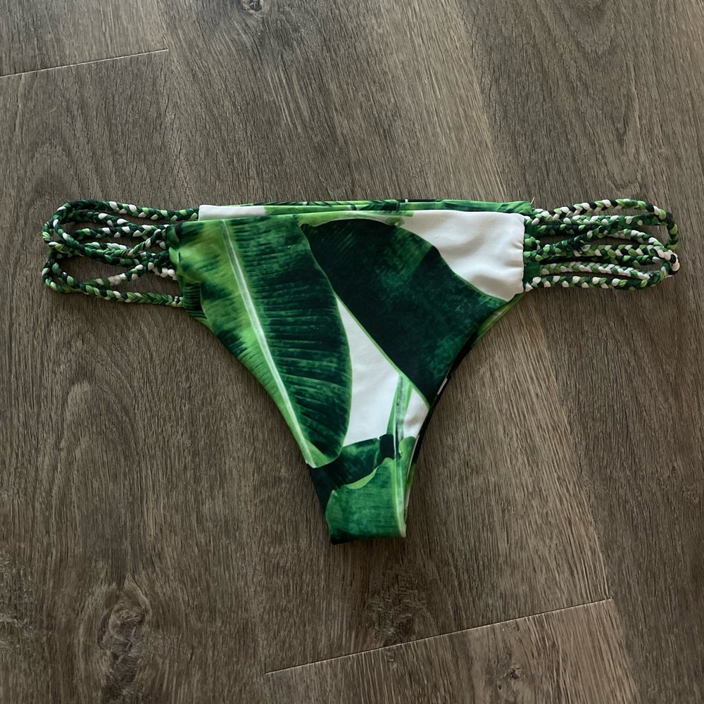 stone fox swim cheeky/thong bottom